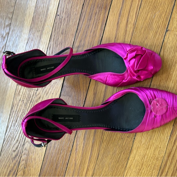 Marc Jacobs fuschia kitten heels - Picture 2 of 4